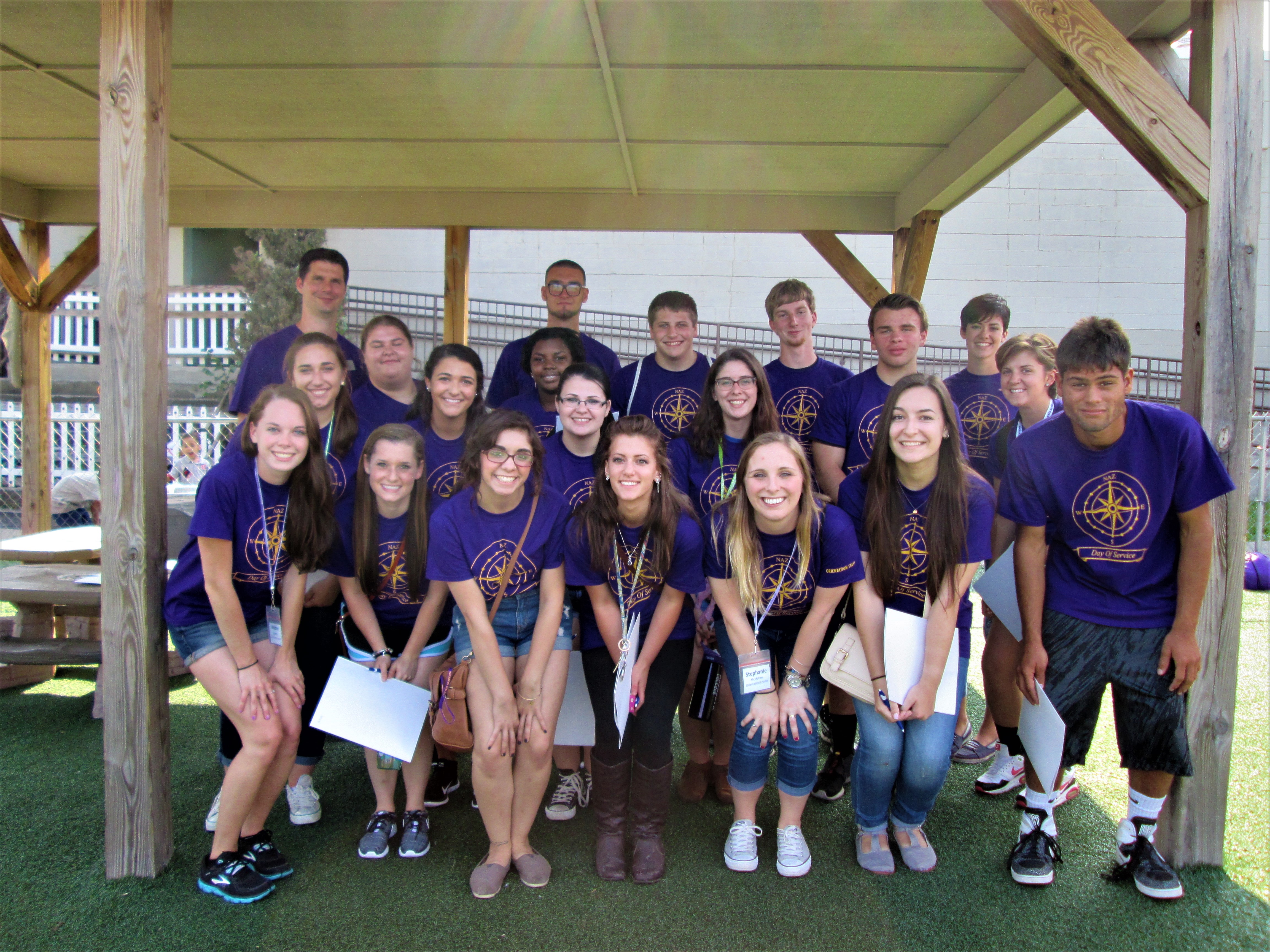 Volunteer Volunteers Of America<script async src=